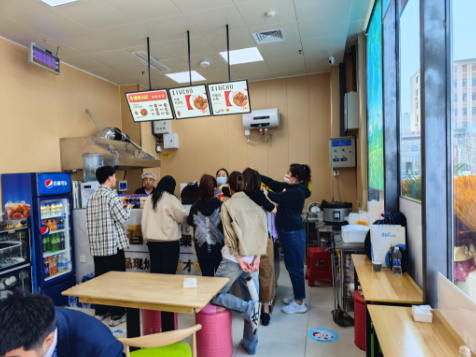 馐厨香辣鸡架饭成就小本创业梦