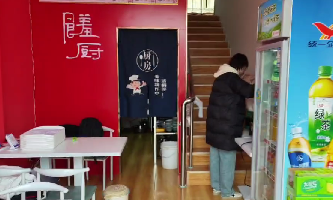 加盟馐厨香辣鸡架饭打造更辉煌的快餐品牌!